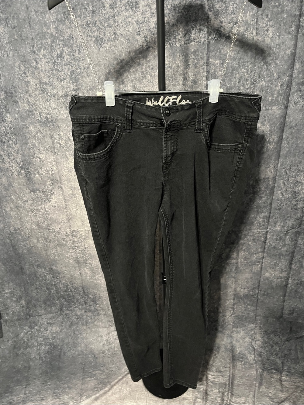 Wallflower Women's Black Skinny Stretch Jeans